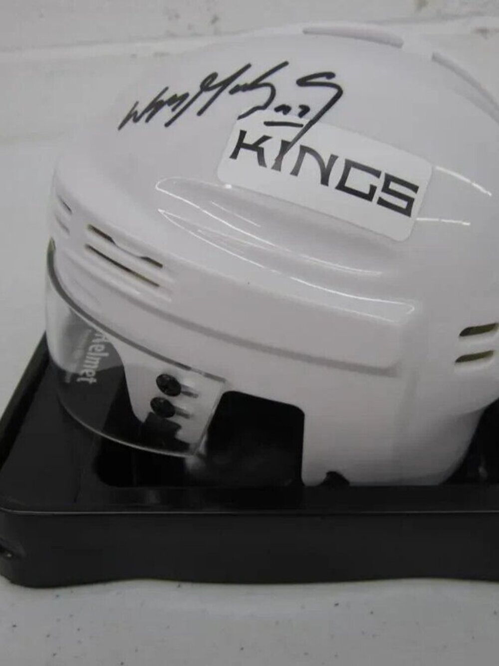 Wayne Gretzky signed Los Angeles Kings w/COA